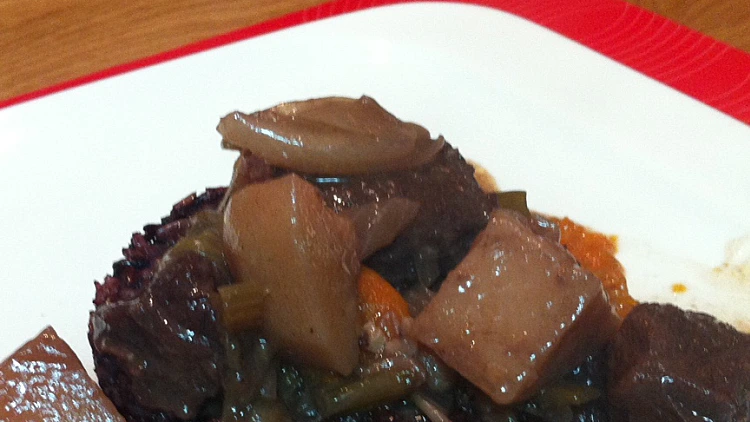 ביף בורגוניון | רשת 13