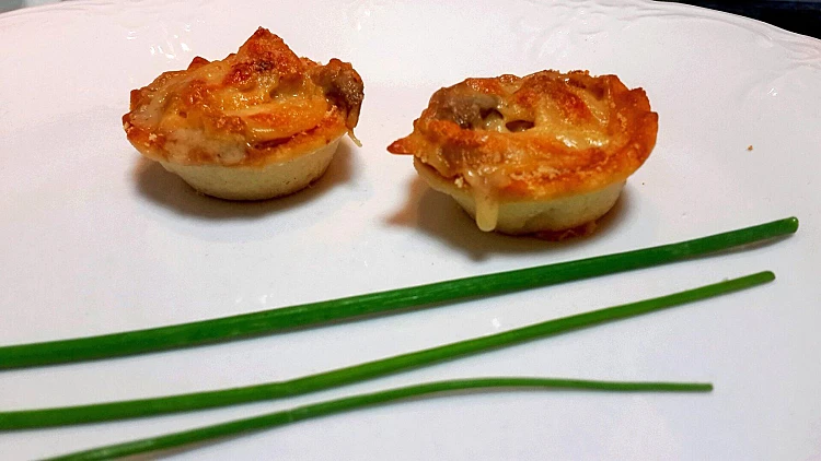 טארטלט במילוי פטריות ופרמזן | רשת 13