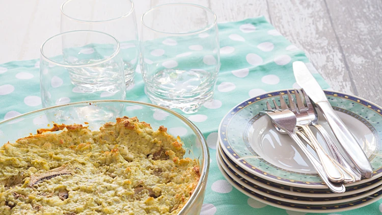 פשטידת גבינות ופסטו כוסברה | רשת 13