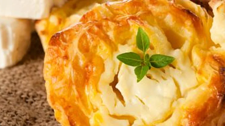 מאפה גבינות ופטריות | רשת 13