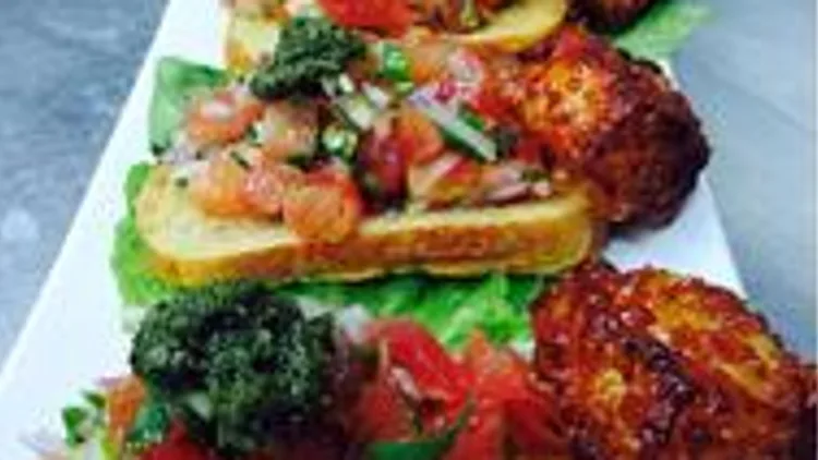 ברוסקטה עגבניות ופסטו בליווי גבינת חלומי | רשת 13