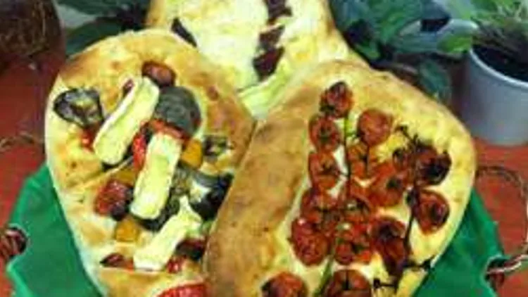 פוקצ'ות אנטיפסטי וגבינות | רשת 13