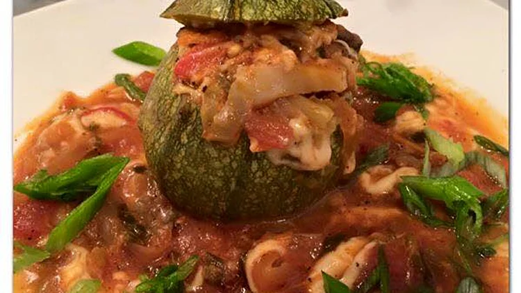 קישואים ממולאים בגבינות וירקות | רשת 13