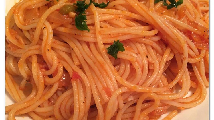 פסטה ברוטב עגבניות ביתי | רשת 13