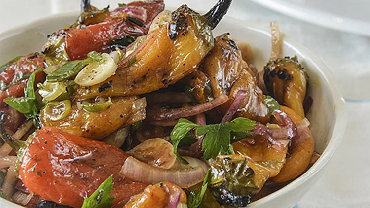 מיני פלפלונים צלויים בתחמיץ | רשת 13