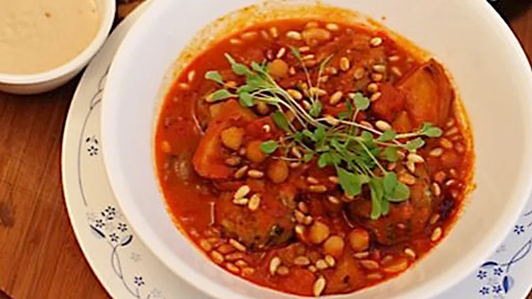 קציצות דגים ברוטב עגבניות