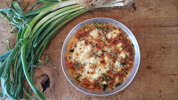 פשטידת תרד, עדשים וגבינות