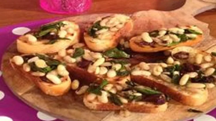 ברוסקטה שעועית לבנה