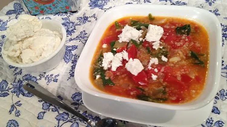 מרק עגבניות, קוסקוס ותרד