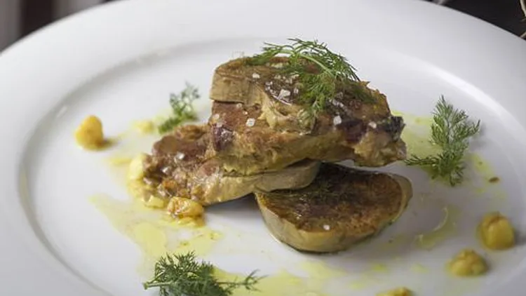 לשון בקר ועלה דפנה