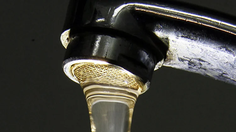 ברז פתוח, מים, חיסכון