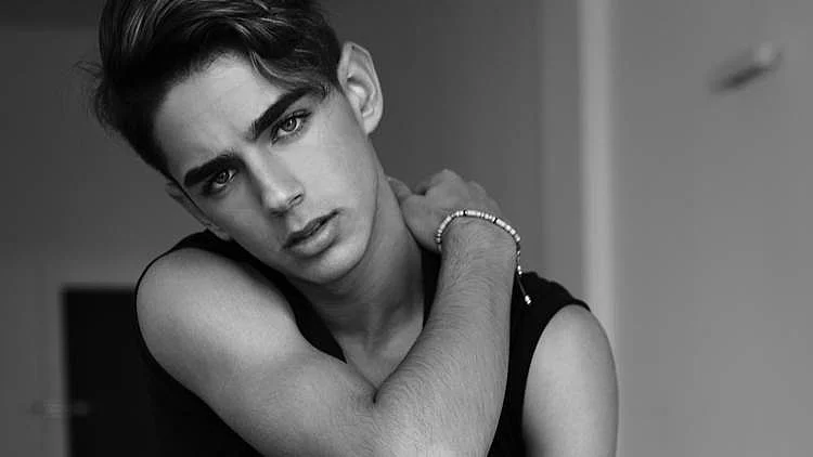 כוכב עולה: התפקיד החדש של השחקן עומר חזן | רשת 13