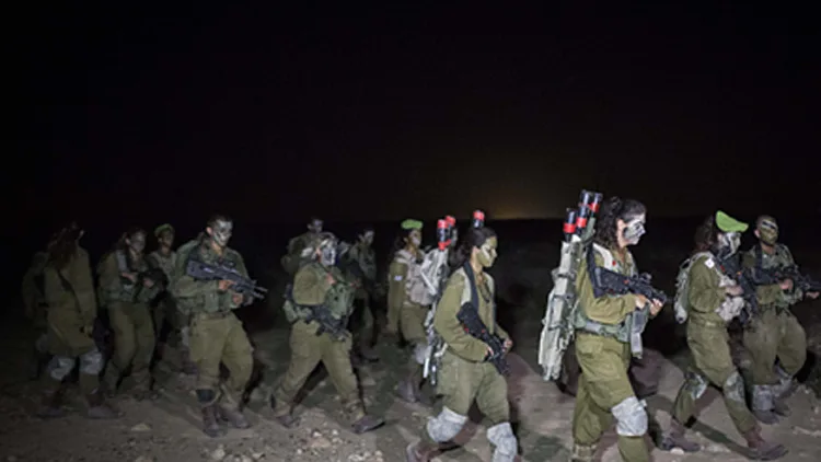 לוחמות קרקל, צה"ל, חיילות