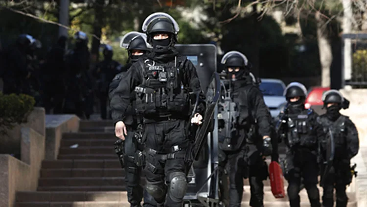 שוטרים באירופה