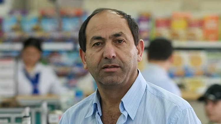 תחקיר: מי מוותר לרמי לוי על מיליונים? | חדשות 13