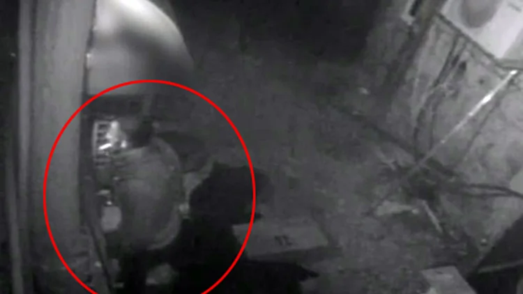 חשד: הצית בלוני גז ליד פאב בירושלים | חדשות 13