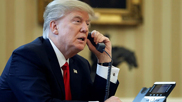 "לא מתנהג יפה", טראמפ