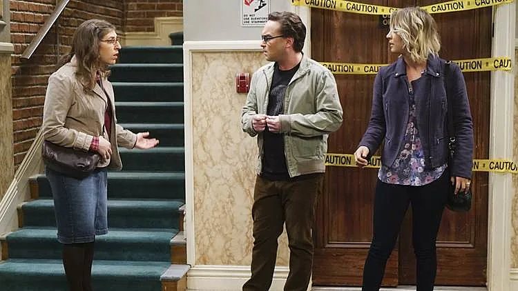 שירת ביאליק: כוכבת המפץ הגדול מגנה על הציונות | רשת 13