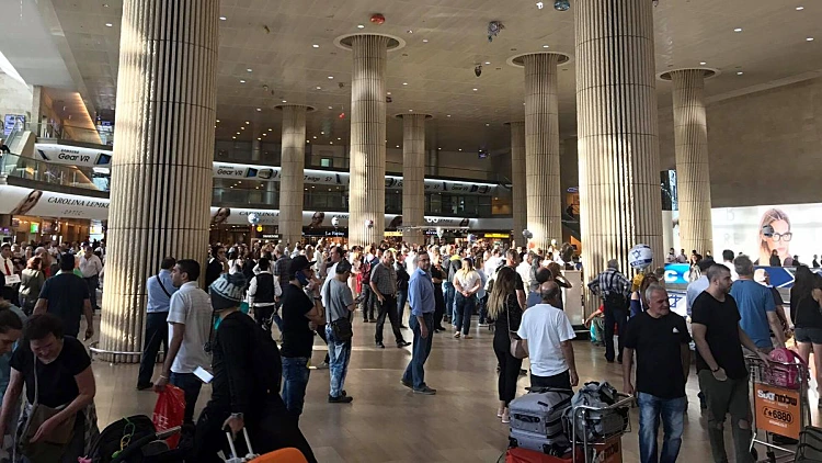 30 שעות המתנה: החופשה של נוסעי אל על הפכה לסיוט | רשת 13