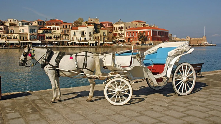 לא רק בטן גב: אתרי חובה בכרתים