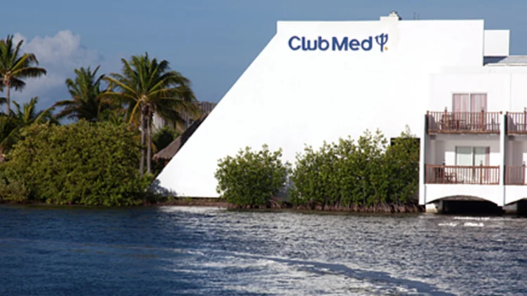 צפו: הקאמבק של "קלאב מד" בישראל | חדשות 13