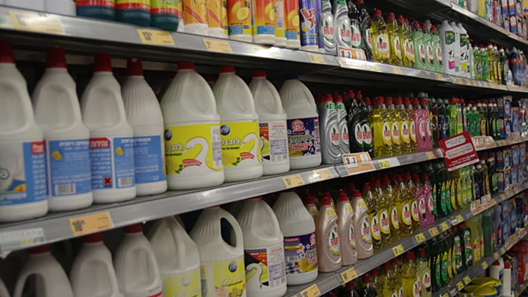 מבחן הסל: מוצרי ניקיון זולים | חדשות 13