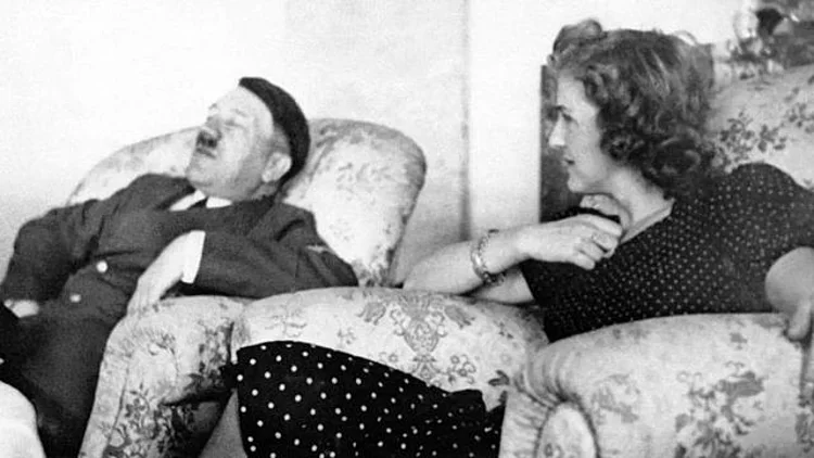 האיש שמצא את גופתו של היטלר חושף פרטים חדשים אודותיו