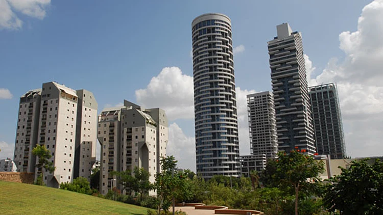 מגדלי יו בת"א