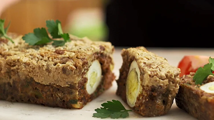 פאי בשר לפסח עם המון טחינה