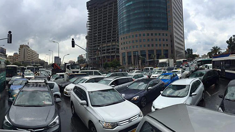 פקקים בצומת עזריאלי