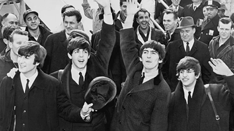 חולון: הביטלס מגיעים למוזיאון הילדים | חדשות 13