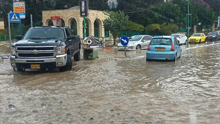 אחרי השרב: גשם וחשש לשיטפונות | חדשות 13