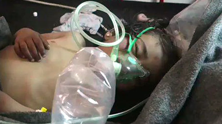 אוספים דגימות מניצולי המתקפה