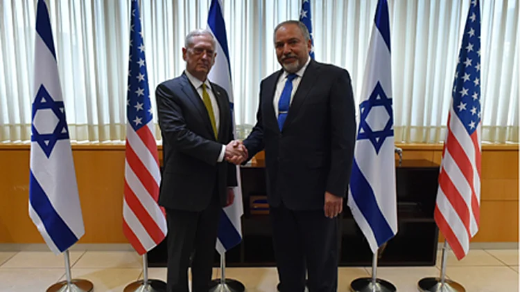 מזכיר ההגנה האמריקני מאטיס ושר הביטחון ליברמן. מאטיס וליברמן, היום