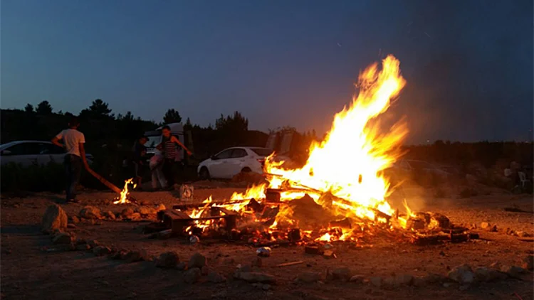 מדורת ל"ג בעומר, ארכיון