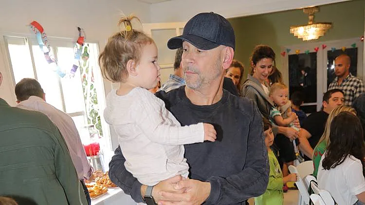 רמי קליינשטיין בבילוי עם הילדים | רשת 13