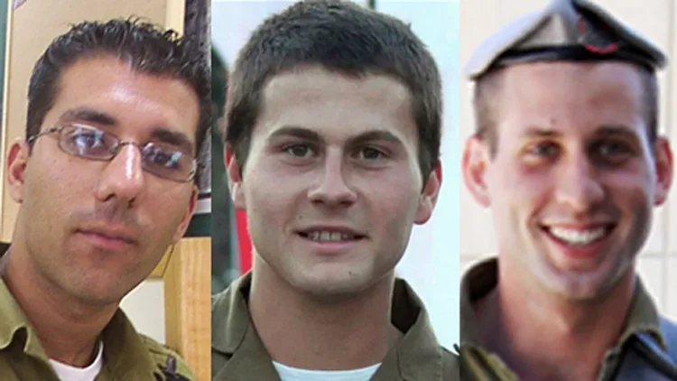 "בלי גבורה וססמאות - פשוט געגוע"