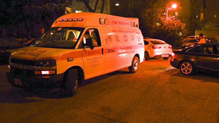 חשד לרצח: גופת גבר אותרה בדירה בראשון לציון | חדשות 13