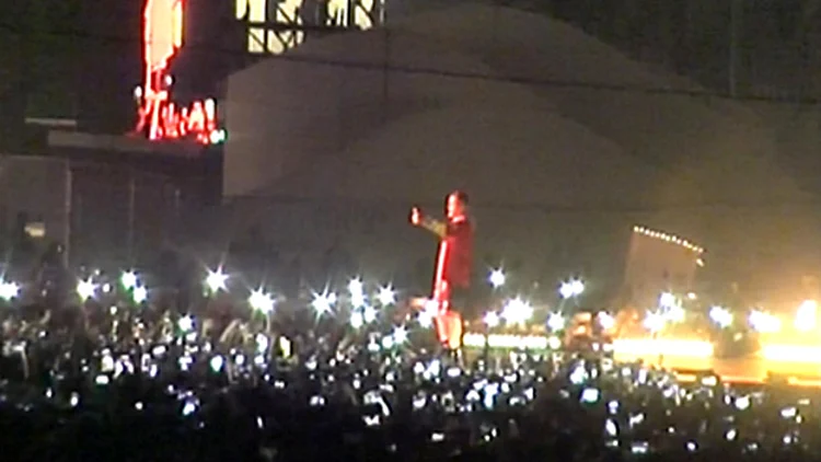 צרחות והתרגשות: צפו בביבר מקפיץ את פארק הירקון | רשת 13