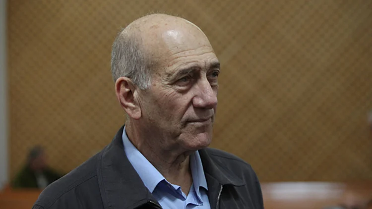 "לא נאמר לי שאסור לי להעביר חומרים". אול