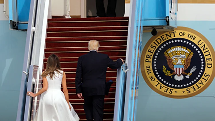 טראמפ המריא ליעד הבא