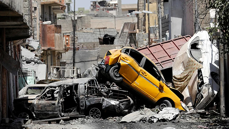 צפו: מיצג המכוניות של דאע"ש | חדשות 13