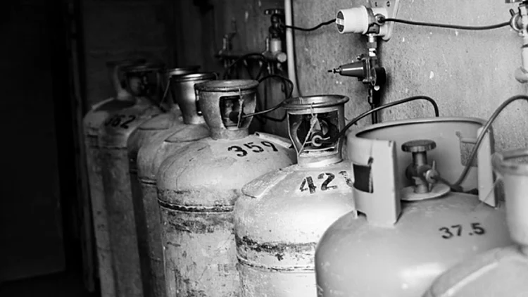 ההקלטות חושפות: הקשיים שמערימות חברות הגז על הלקוחות | חדשות 13