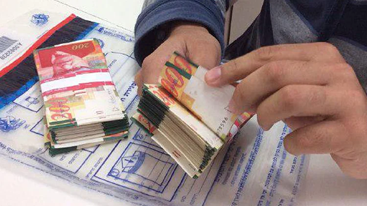 ערך מוסף: האם בועת האשראי עומדת להתפוצץ? | חדשות 13