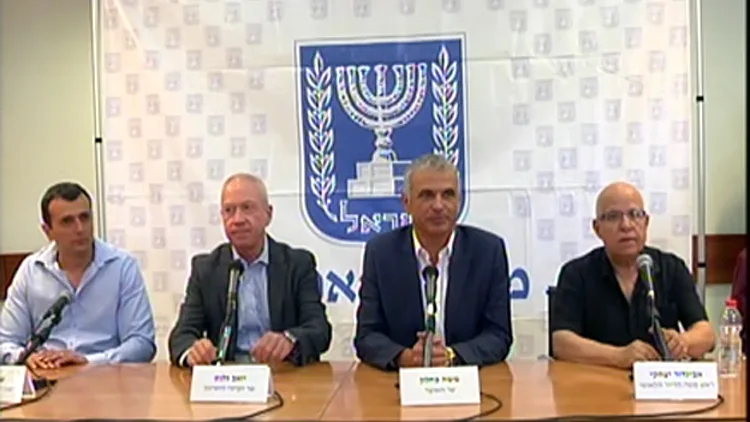 מעשה פחדני, כחלון וגלנט (חדשות 2)