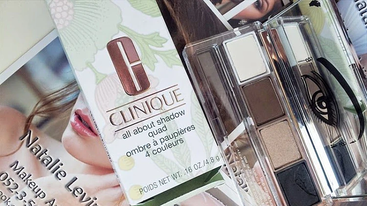 פלטת צלליות של Clinique | רשת 13