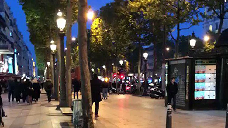 שאנז אליזה (ארכיון) (טוויטר)