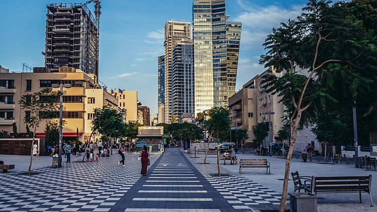 פסטיבל יין גבינות ושוקולד מגיע לשדרות רוטשילד | רשת 13