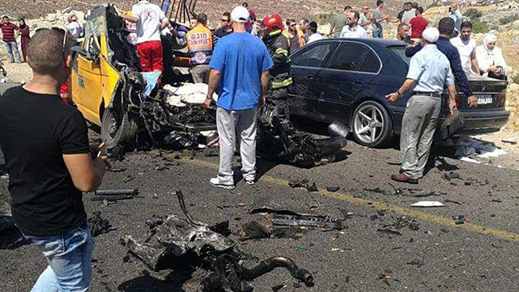 תאונה ליד עפרה: 5 בני משפחה אחת נהרגו | חדשות 13