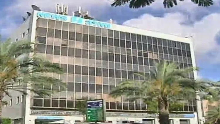 ב"וואלה" מנסים למזער נזקים | חדשות 13